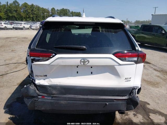 2024 TOYOTA RAV4 XLE 16