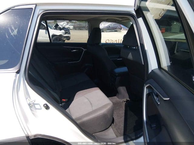 2024 TOYOTA RAV4 XLE 8