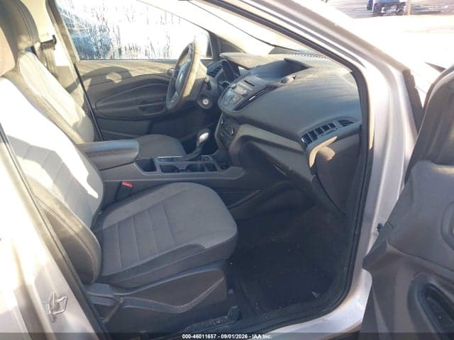 2017 FORD ESCAPE S 5