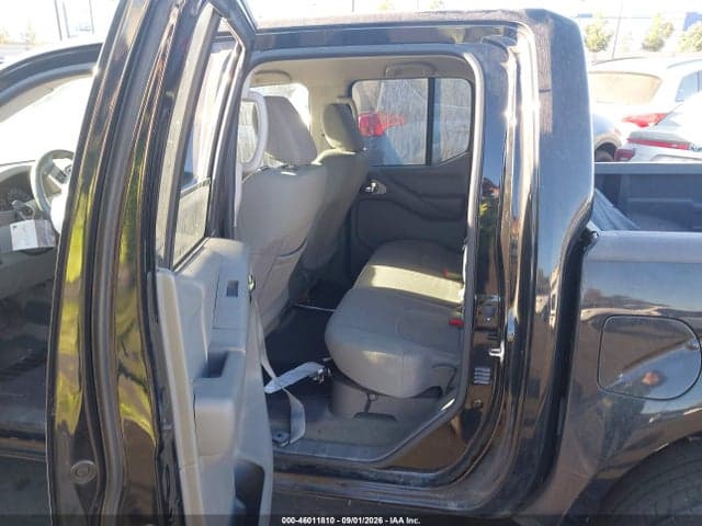 2017 NISSAN FRONTIER SV 8