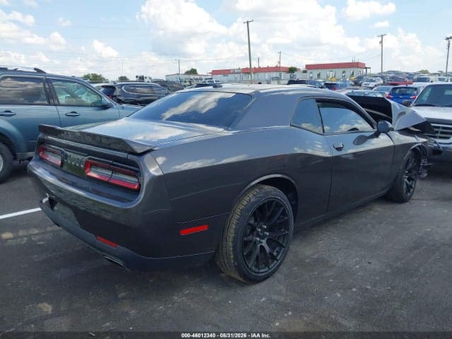 2019 DODGE CHALLENGER SXT 4