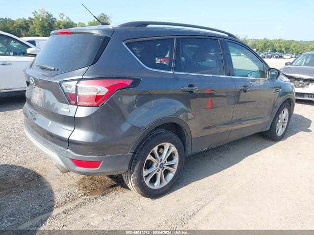 2018 FORD ESCAPE SE 4
