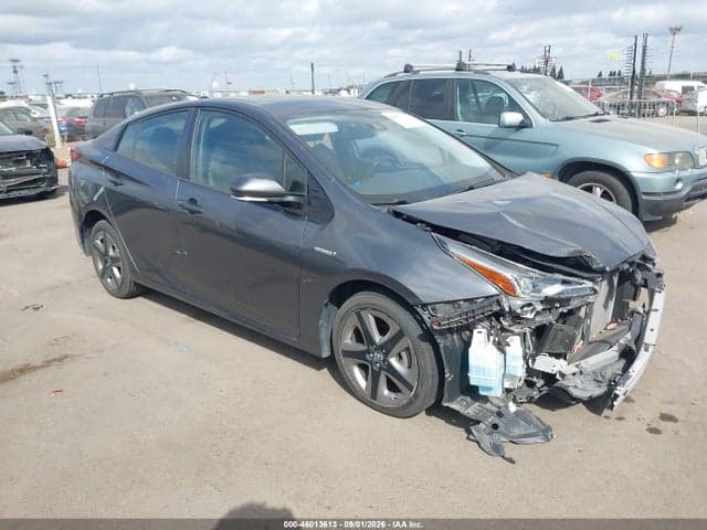 2019 TOYOTA PRIUS XLE