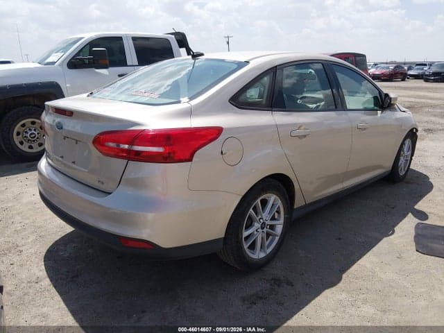 2017 FORD FOCUS SE 4