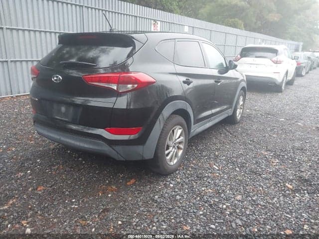 2017 HYUNDAI TUCSON SE 5