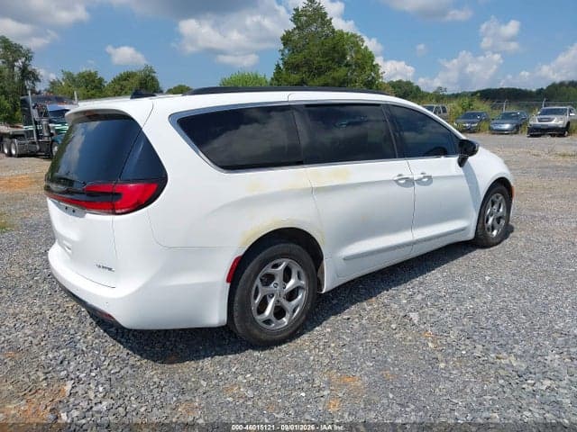 2023 CHRYSLER PACIFICA LIMITED 4