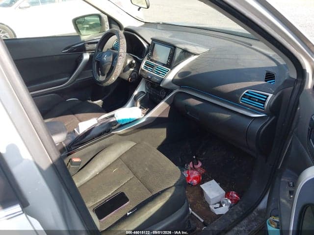 2019 MITSUBISHI ECLIPSE CROSS ES 5