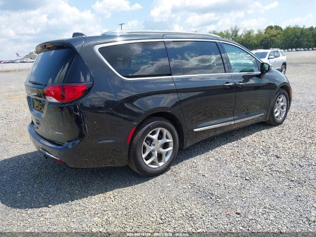 2019 CHRYSLER PACIFICA LIMITED 4