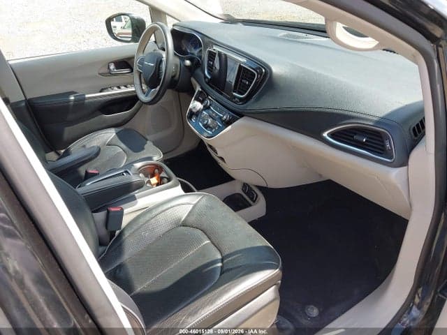 2019 CHRYSLER PACIFICA LIMITED 5