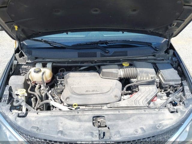 2019 CHRYSLER PACIFICA LIMITED 10