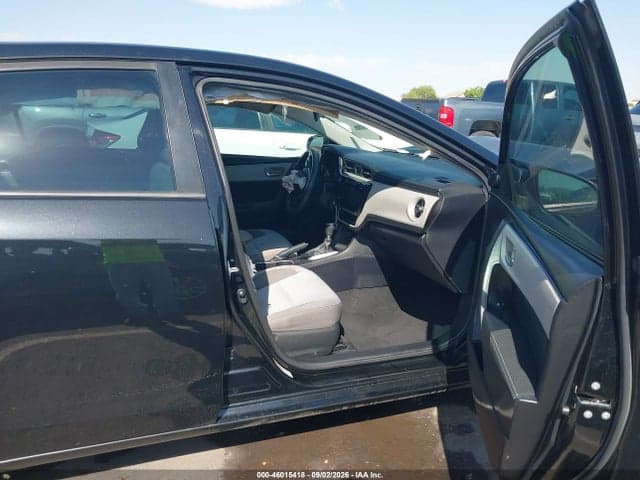 2017 TOYOTA COROLLA LE 5