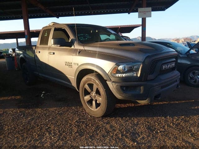 2019 RAM 1500 CLASSIC WARLOCK 4X2 6'4 BOX