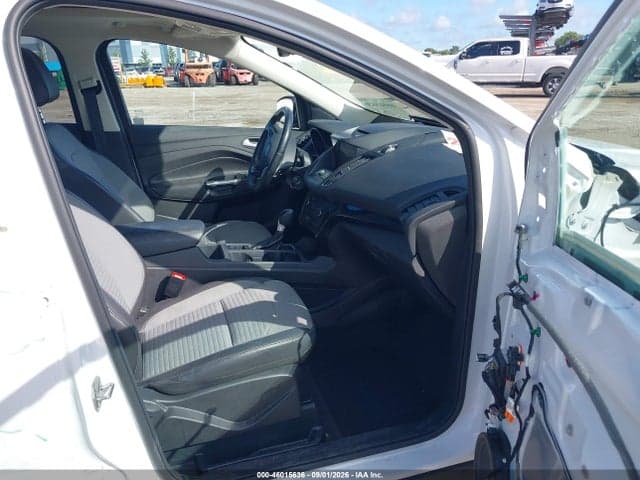 2017 FORD ESCAPE SE 5