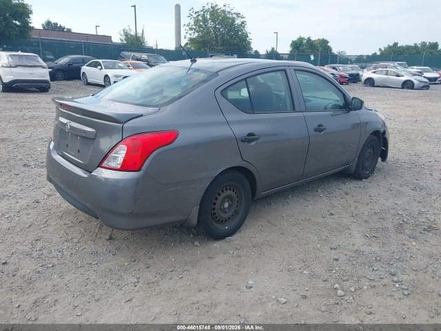 2017 NISSAN VERSA 1.6 S+ 4