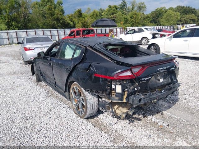 2018 KIA STINGER GT1 3