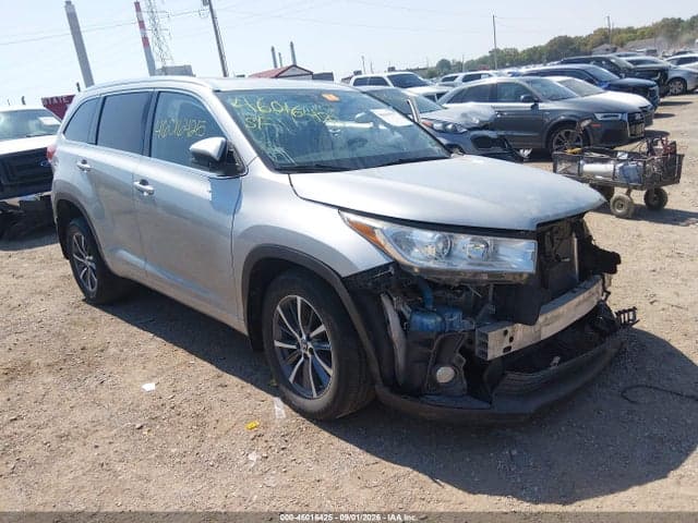 2018 TOYOTA HIGHLANDER XLE 1