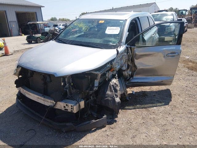2018 TOYOTA HIGHLANDER XLE 2