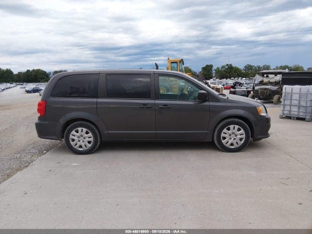 2018 DODGE GRAND CARAVAN SE 13