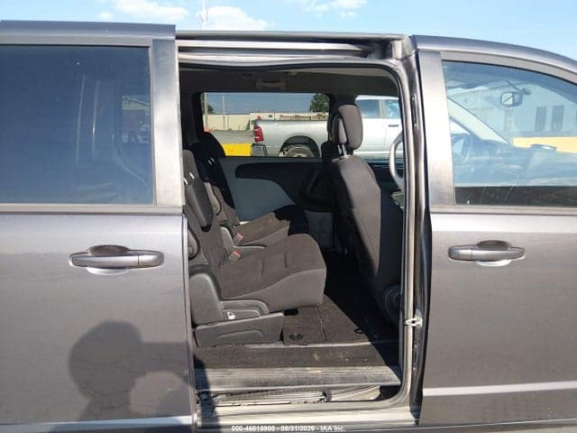 2018 DODGE GRAND CARAVAN SE 8