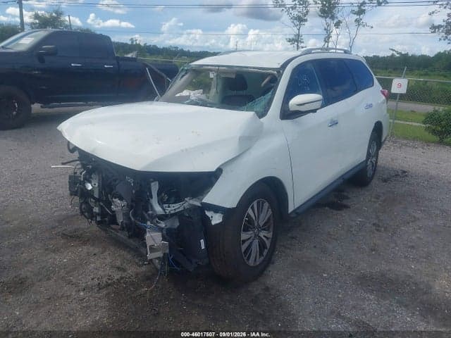 2017 NISSAN PATHFINDER SL 2
