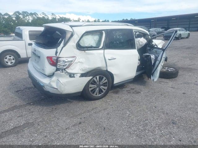 2017 NISSAN PATHFINDER SL 4