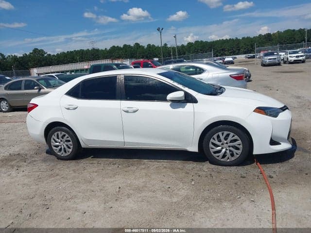 2017 TOYOTA COROLLA LE 13