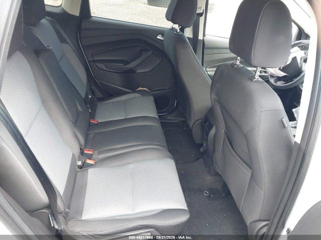 2017 FORD ESCAPE SE 8