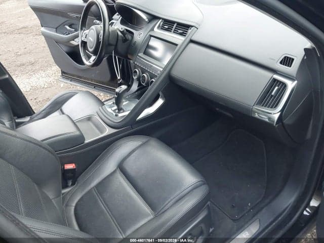 2018 JAGUAR E-PACE SE 5