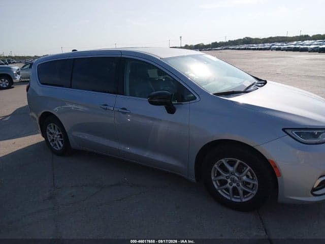2024 CHRYSLER PACIFICA TOURING L 13