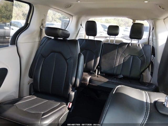 2024 CHRYSLER PACIFICA TOURING L 18