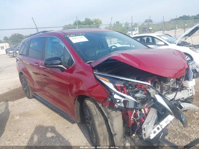 2024 TOYOTA SIENNA XSE