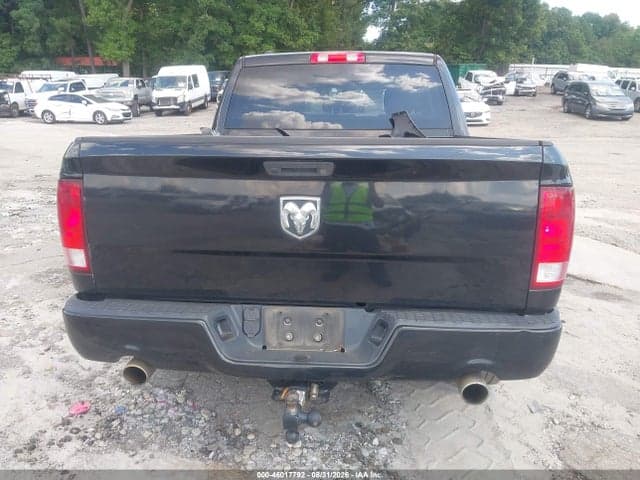 2018 RAM 1500 EXPRESS 4X2 5'7 BOX 17