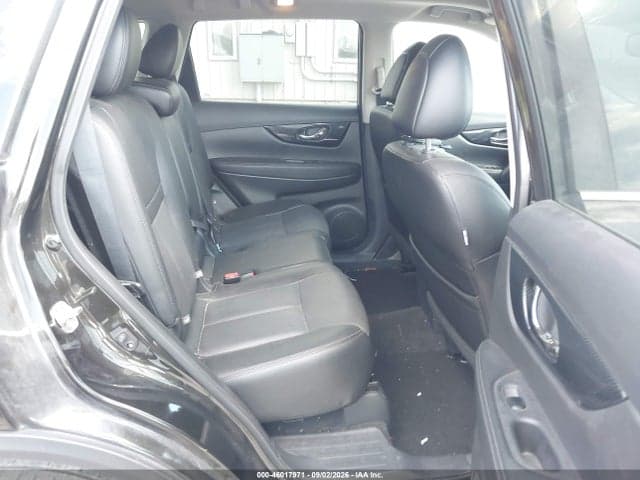 2017 NISSAN ROGUE SL 8