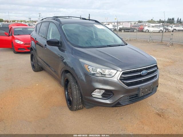 2017 FORD ESCAPE SE 1