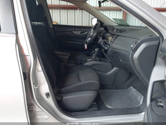 2017 NISSAN ROGUE SV 5