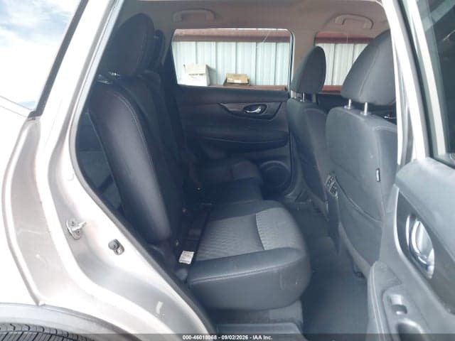 2017 NISSAN ROGUE SV 8