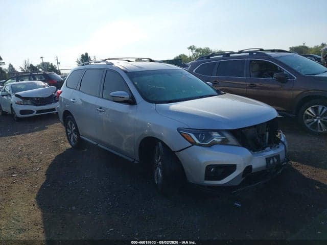 2019 NISSAN PATHFINDER SV 1