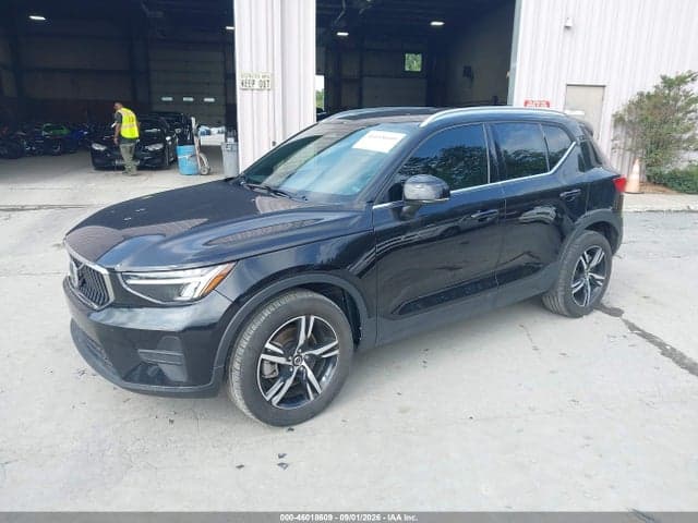 2024 VOLVO XC40 B5 CORE BRIGHT THEME/B5 CORE DARK THEME 2