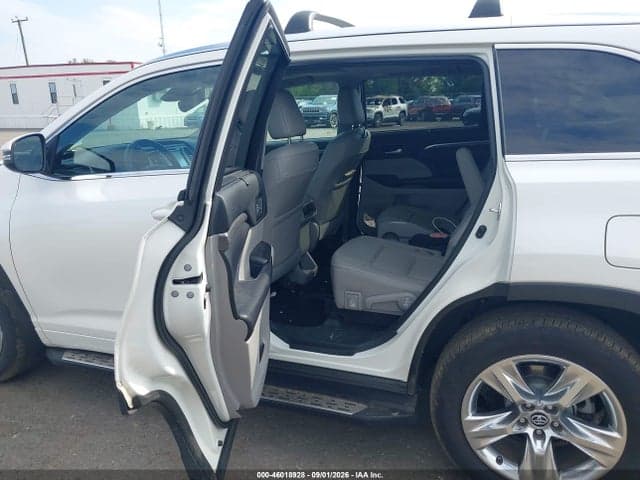 2018 TOYOTA HIGHLANDER LIMITED 8