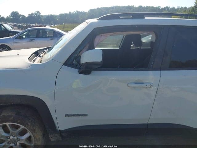 2017 JEEP RENEGADE LATITUDE 4X4 6