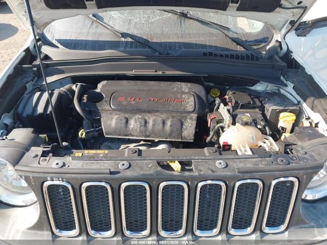 2017 JEEP RENEGADE LATITUDE 4X4 10