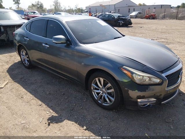 2017 INFINITI Q70 3.7 1