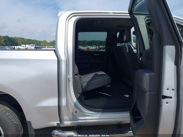 2019 CHEVROLET SILVERADO 1500 LT 8