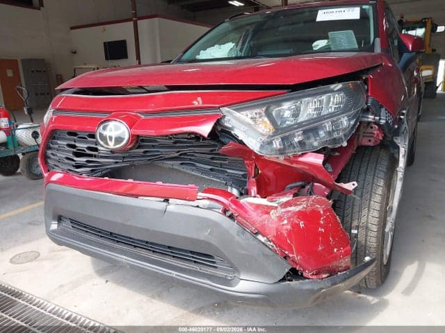 2020 TOYOTA RAV4 LE 17