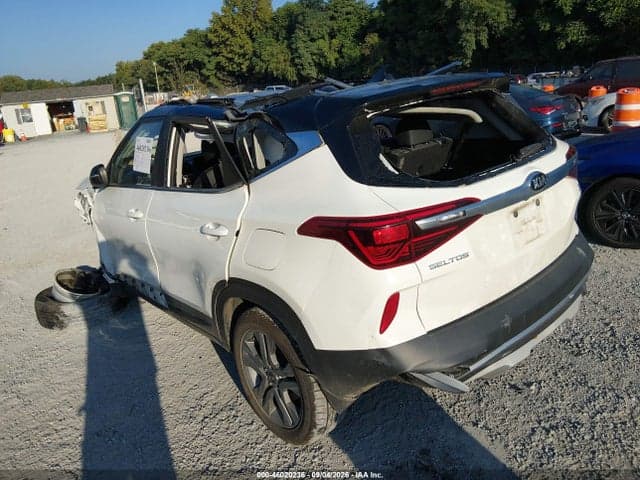 2021 KIA SELTOS S 3