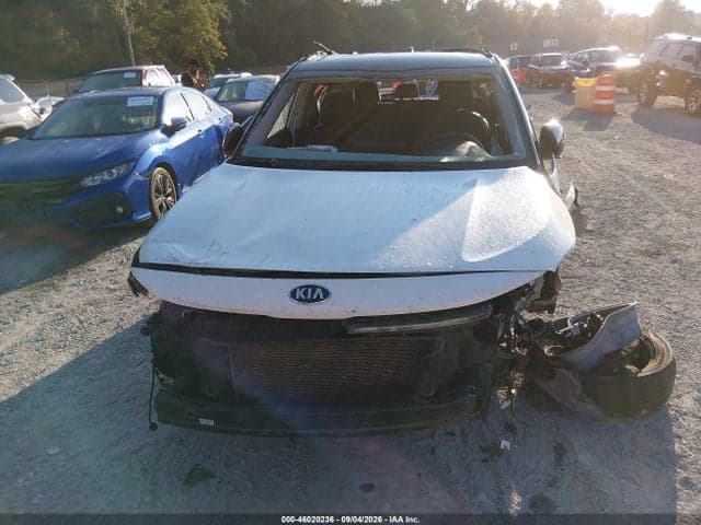 2021 KIA SELTOS S 6