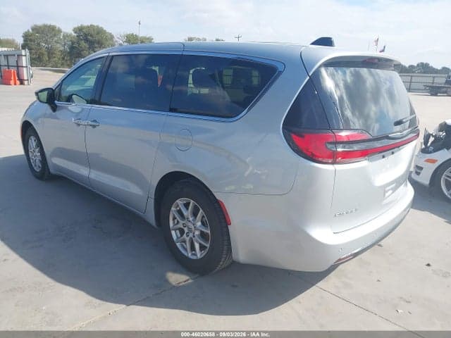 2024 CHRYSLER PACIFICA TOURING L 3