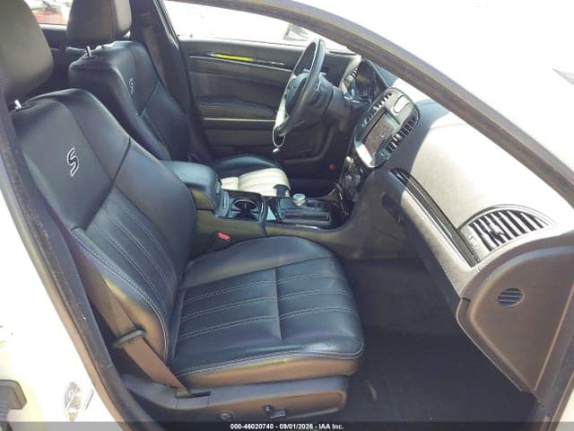 2018 CHRYSLER 300 300S 5