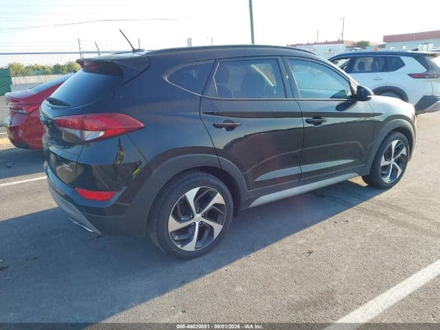 2017 HYUNDAI TUCSON VALUE 4