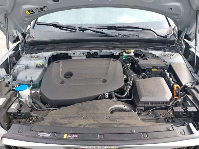 2025 VOLVO XC40 B5 CORE BRIGHT THEME 10